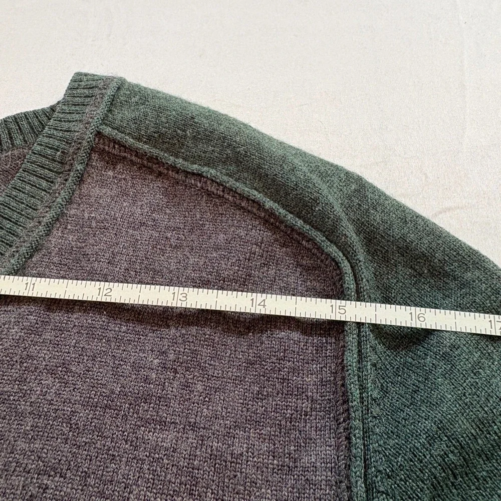 Banana Republic V-Neck Sweater Mens Large Gray Green Extra Fine Merino Wool
